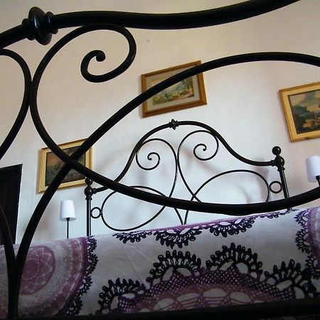 B&B Il Glicine Montefollonico Zimmer foto