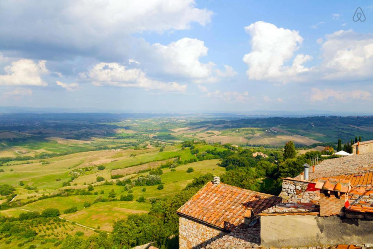B&B Il Glicine Montefollonico Exterior foto