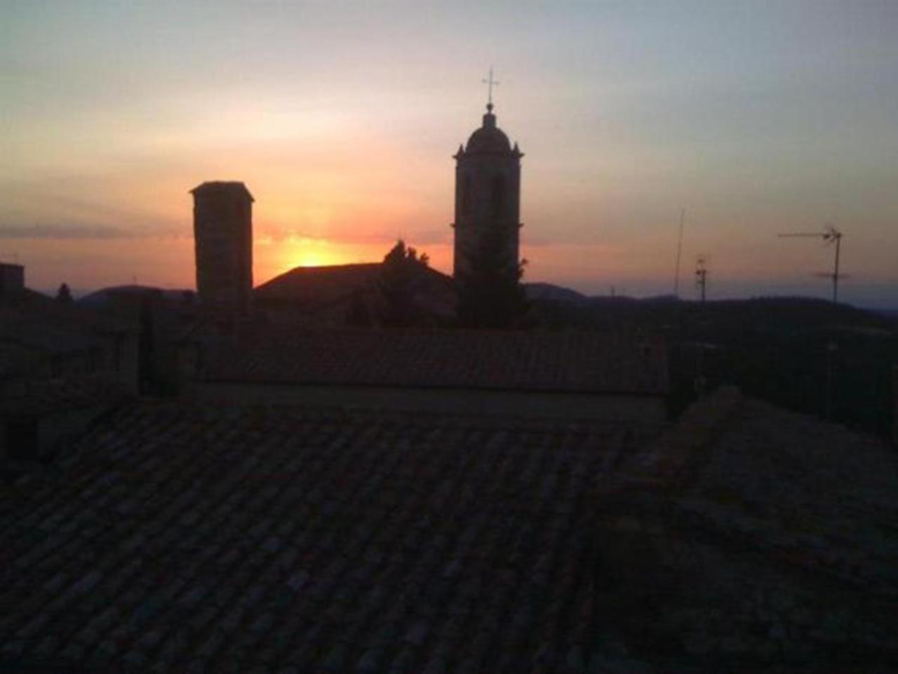 B&B Il Glicine Montefollonico Exterior foto